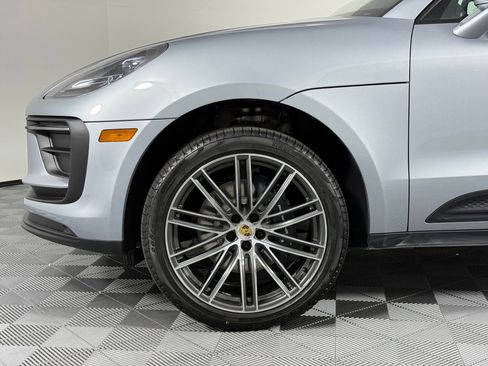 Certified 2026 Porsche Macan AWD/4WD image 12