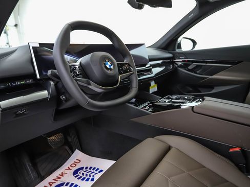 New 2026 BMW 530i xDrive w/ Premium Package AWD/4WD image 10