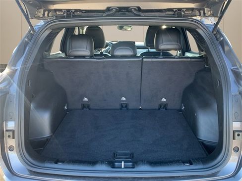 Used 2024 Jeep Compass Latitude image 14