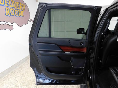 Used 2021 Lincoln Navigator L Reserve image 78