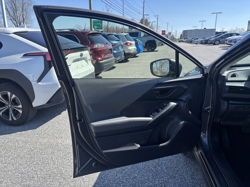 Used 2024 Subaru Crosstrek 2.0i Premium image 20