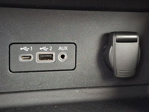 Certified 2022 Nissan Sentra SR w/ Midnight Edition FWD image 23