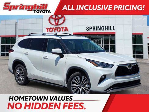 Certified 2021 Toyota Highlander Platinum FWD image 1