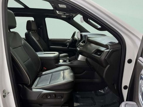 Used 2021 Chevrolet Tahoe Premier w/ Premium Package image 32