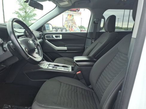 Used 2020 Ford Explorer XLT RWD image 10
