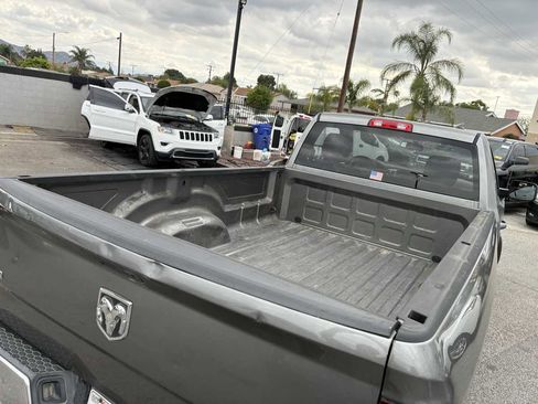 Used 2011 RAM 1500 Classic SLT image 5