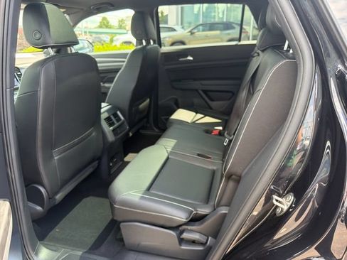 Used 2020 Volkswagen Atlas Cross Sport SEL AWD/4WD image 26