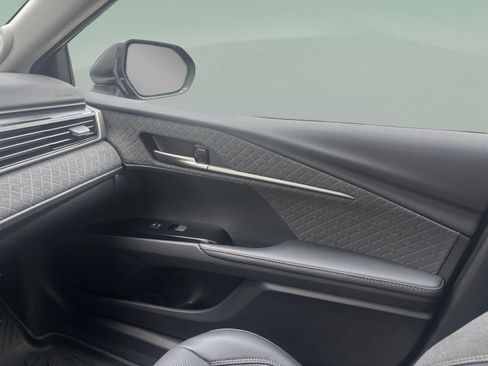 Used 2026 Toyota Camry XLE w/ Premium Plus Package FWD image 25