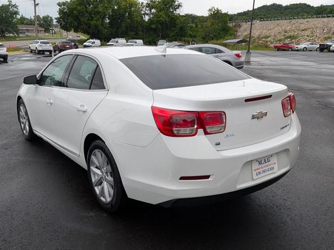 Used 2015 Chevrolet Malibu LT FWD image 4