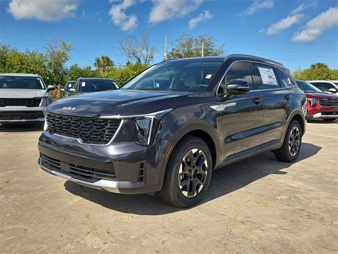 New 2026 Kia Sorento S image 4