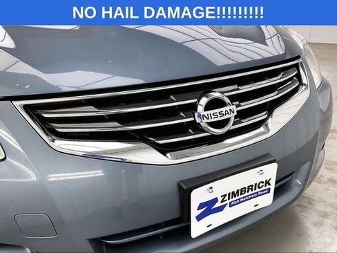 Used 2010 Nissan Altima 2.5 S FWD image 29