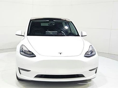 Used 2021 Tesla Model Y Long Range AWD/4WD image 2