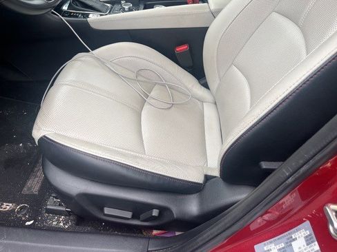 Used 2017 MAZDA MAZDA3 Grand Touring image 8