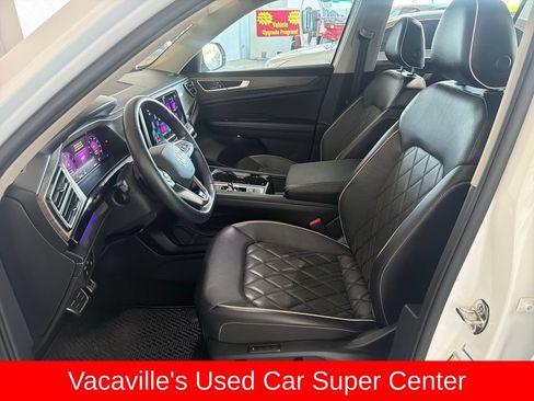 Used 2024 Volkswagen Atlas SEL Premium R-Line AWD/4WD image 9