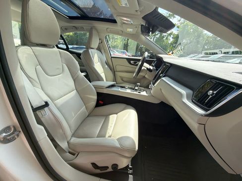 Certified 2024 Volvo S60 B5 Plus FWD image 19