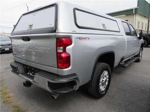 Used 2021 Chevrolet Silverado 2500 LT w/ Convenience Package image 18