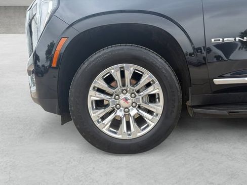 Used 2025 GMC Yukon Denali AWD/4WD image 23