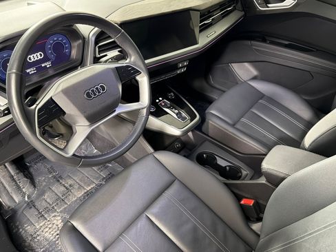 Used 2023 Audi Q4 e-tron Premium Plus w/ Premium Plus RWD image 9