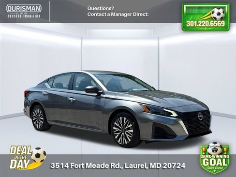 Used 2025 Nissan Altima 2.5 SV FWD image 1