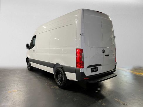 Used 2026 Mercedes-Benz Sprinter 2500 image 5