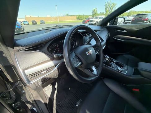 Used 2023 Cadillac XT4 Premium Luxury w/ Cold Weather Package AWD/4WD image 10