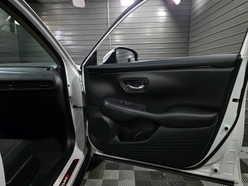 Used 2024 Honda HR-V LX image 28