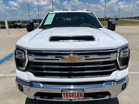 Used 2026 Chevrolet Silverado 3500 LTZ w/ LTZ Texas Edition AWD/4WD image 19