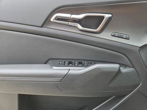 New 2026 Kia Sportage SX image 18