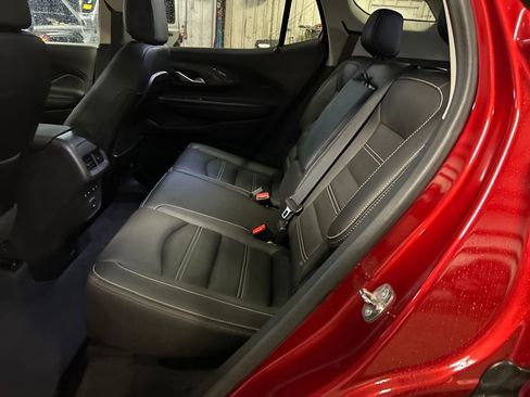 Used 2022 GMC Terrain Denali w/ Denali Premium Package image 25