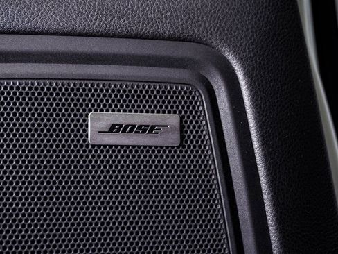 Certified 2025 Porsche Macan image 27