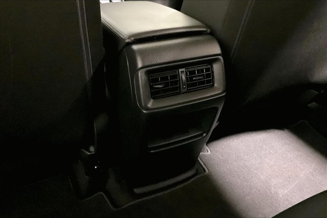 Used 2025 Honda CR-V LX image 34
