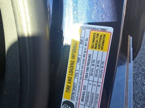 Used 2016 Chevrolet Sonic LT image 7