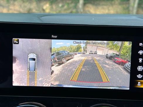 Used 2022 Mercedes-Benz GLB 250 4MATIC image 31