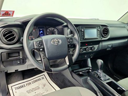 Used 2019 Toyota Tacoma SR w/ SX Package image 12