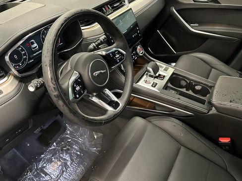New 2026 Jaguar F-PACE R-Dynamic S AWD/4WD image 4