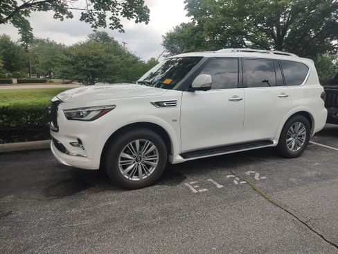 Used 2019 INFINITI QX80 Luxe w/ Proassist Package AWD/4WD image 1