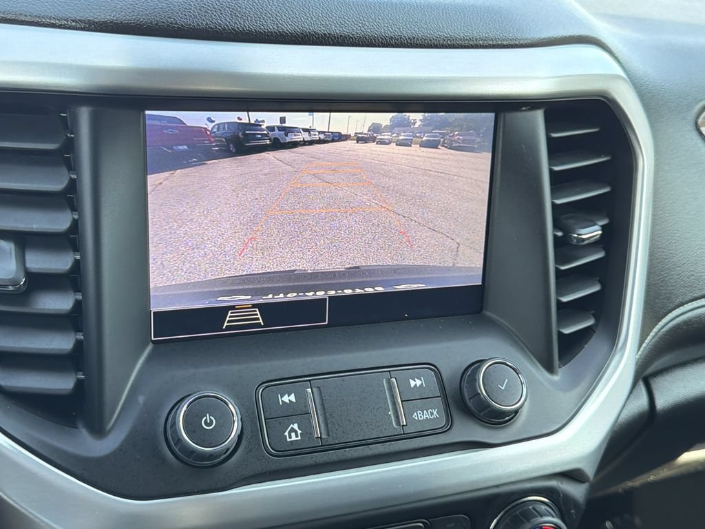 Used 2023 GMC Acadia SLE FWD image 5