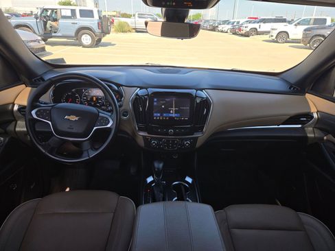 Used 2023 Chevrolet Traverse Premier AWD/4WD image 16