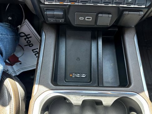 Used 2020 GMC Sierra 2500 Denali w/ Denali Ultimate Package image 18