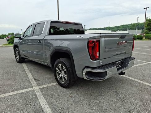 Used 2025 GMC Sierra 1500 SLT AWD/4WD image 4
