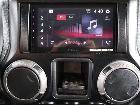 Used 2011 Jeep Wrangler Sport image 31