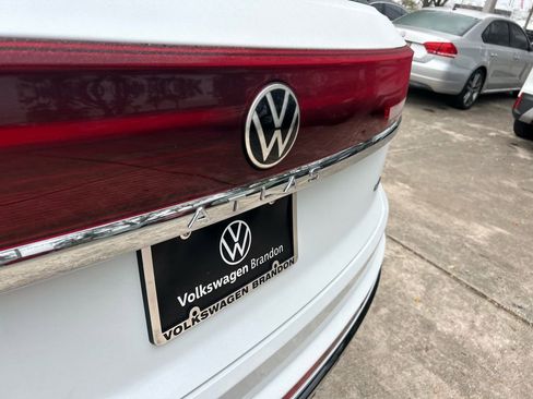 New 2026 Volkswagen Atlas Cross Sport SEL Premium R-Line AWD/4WD image 32