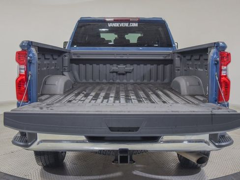 Used 2024 Chevrolet Silverado 2500 LT w/ Convenience Package image 14