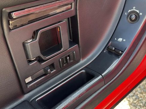 Used 1996 Chevrolet Corvette Coupe RWD image 22