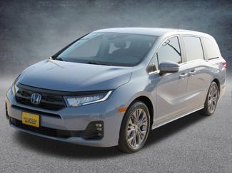 Used 2025 Honda Odyssey Touring video 2