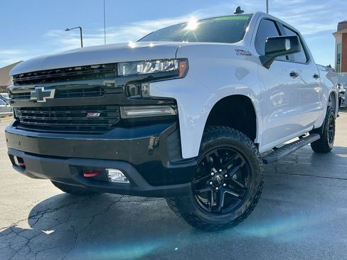 Used 2019 Chevrolet Silverado 1500 LT Trail Boss image 3