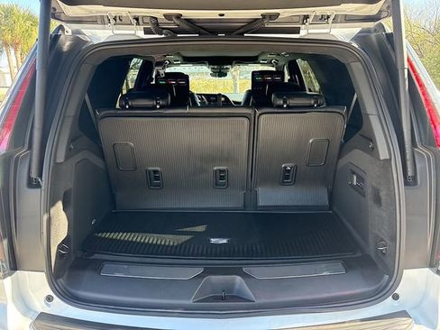 Used 2024 Cadillac Escalade Sport Platinum w/ LPO, ONYX Package image 12