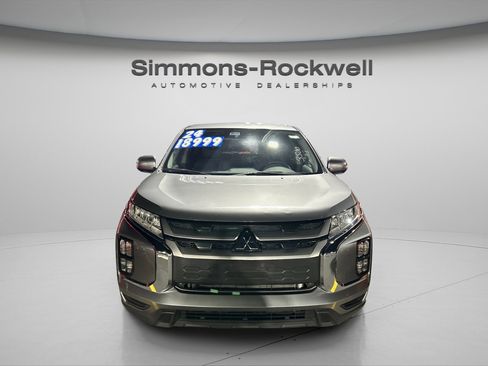 Used 2024 Mitsubishi Outlander Sport SE image 1