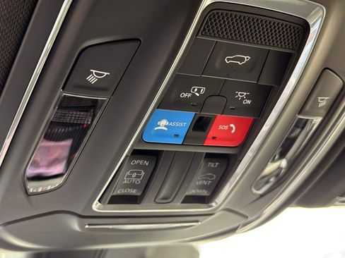 New 2026 Jeep Grand Cherokee L 4WD image 17