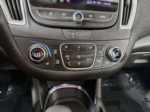 Used 2023 Chevrolet Malibu LT FWD image 15